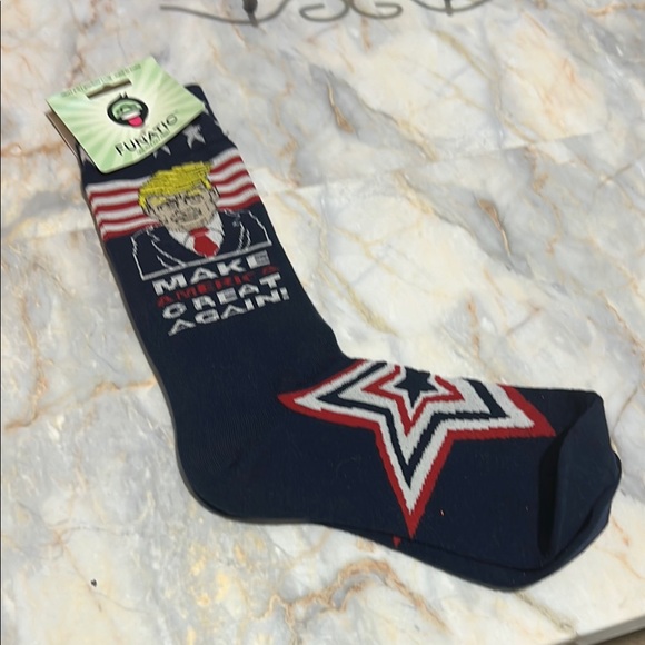 NWT MAKE AMERICA GREAT AGAIN Blue and Red Casual Socks with Sporty Design - Picture 1 of 4